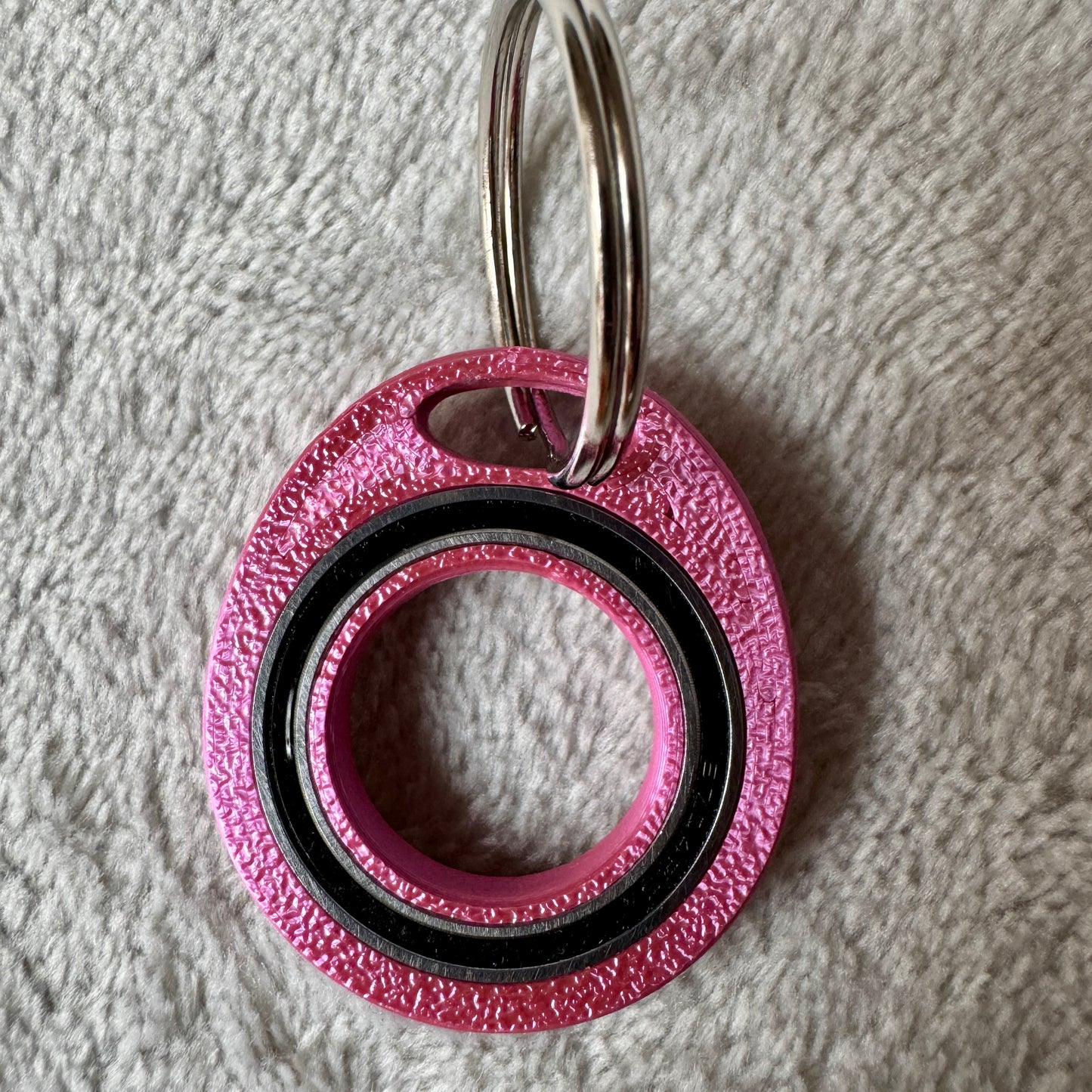 Ringk – Drehbarer Fidget Schlüsselanhänger mit Kugellager | Fidget-Gadget