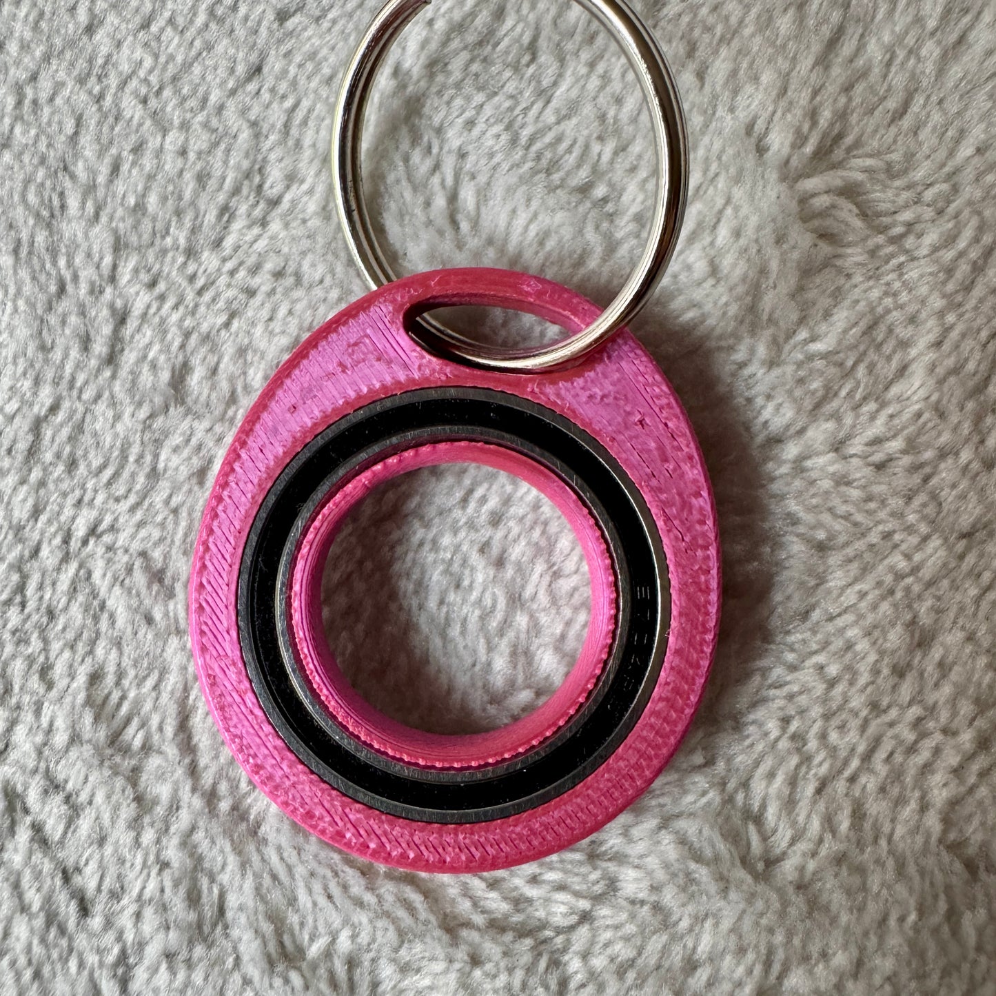 Ringk – Drehbarer Fidget Schlüsselanhänger mit Kugellager | Fidget-Gadget